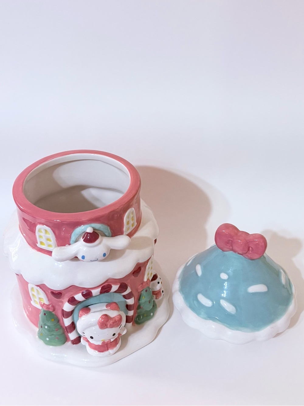 Hello Kitty Canister - Picture 3 of 6